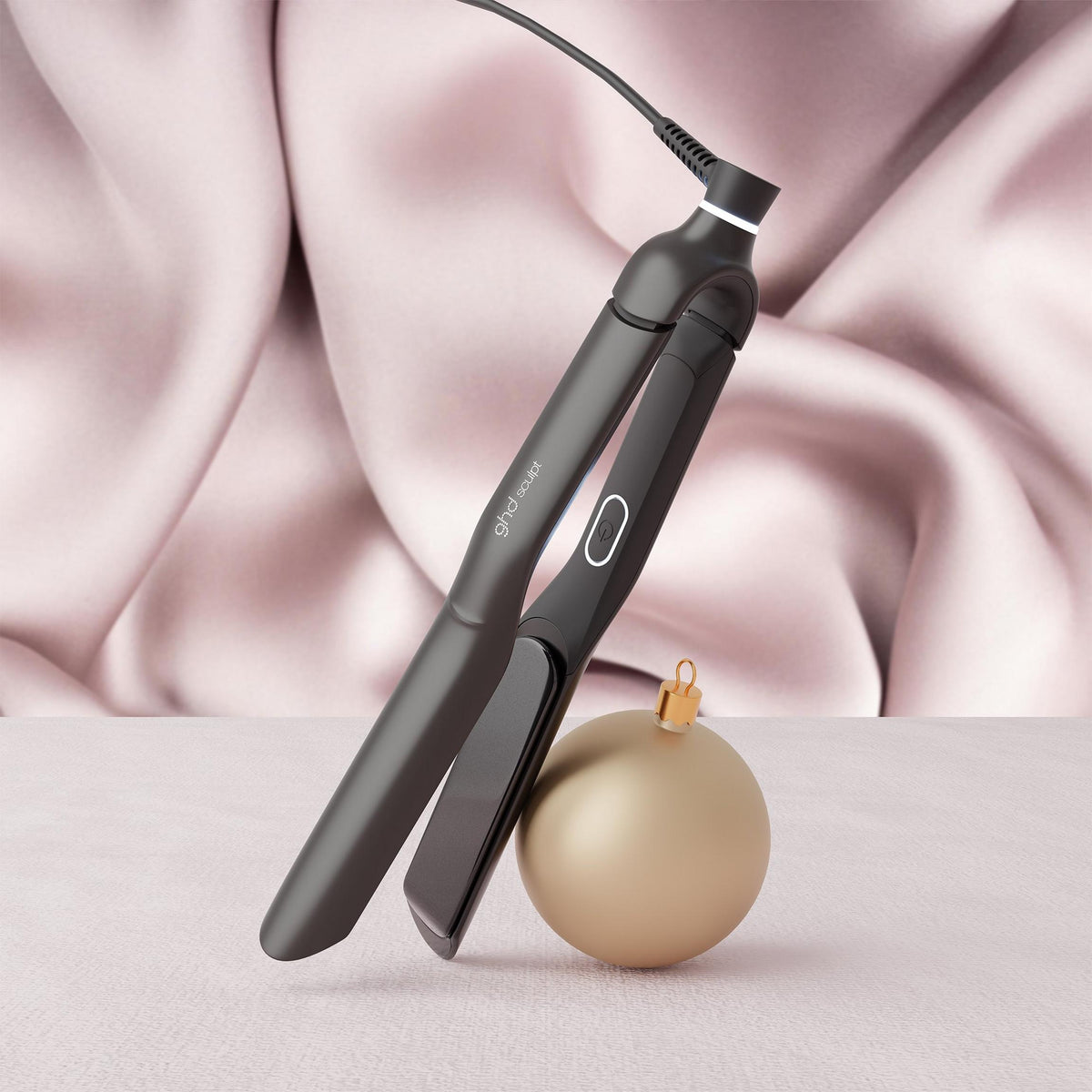 NEW GHD SCULPT INTERACTIVE HAIR STRAIGHTENER FESTIVE GIFT SET IN BLACK
