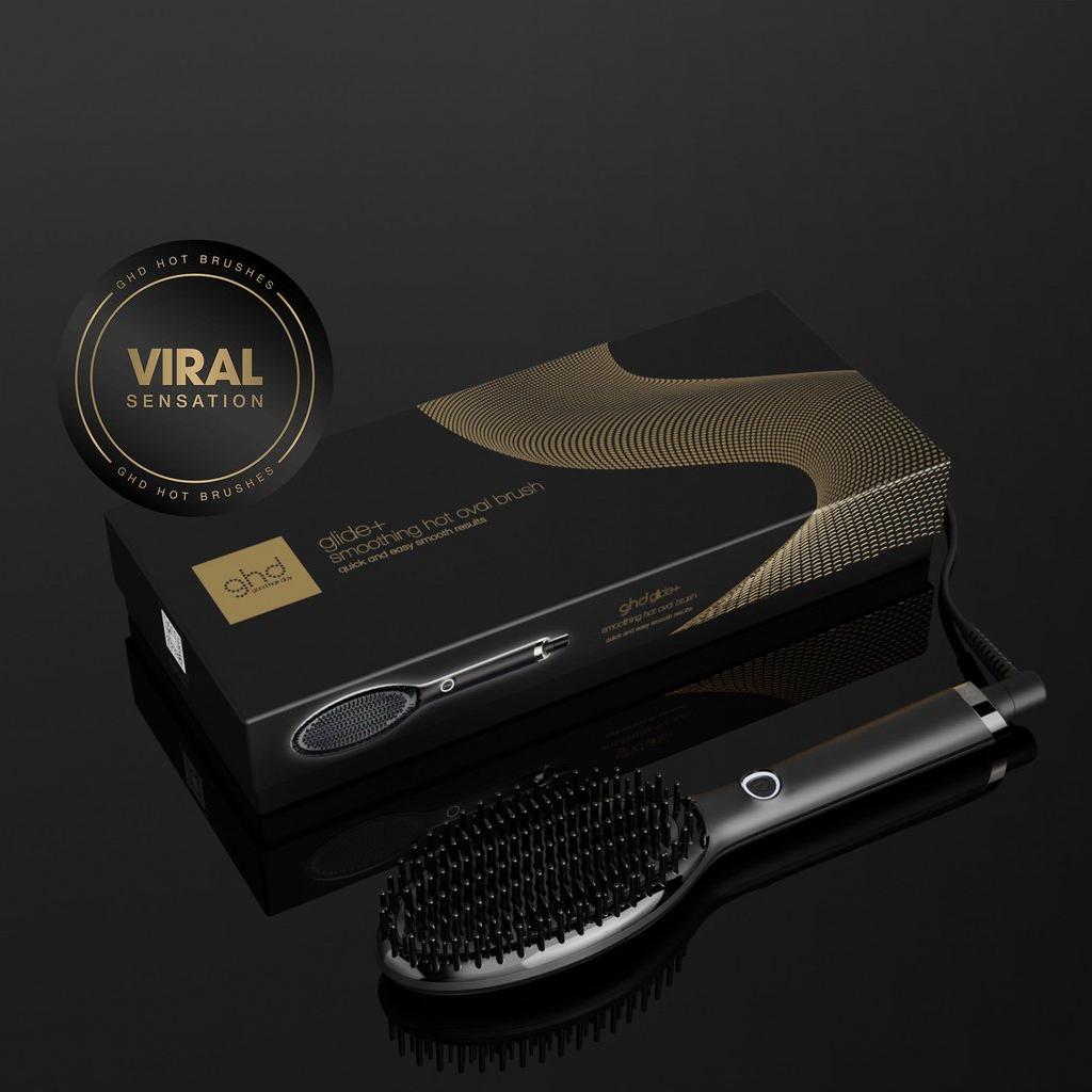 GHD GLIDE+ CERAMIC SMOOTHING HOT BRUSH